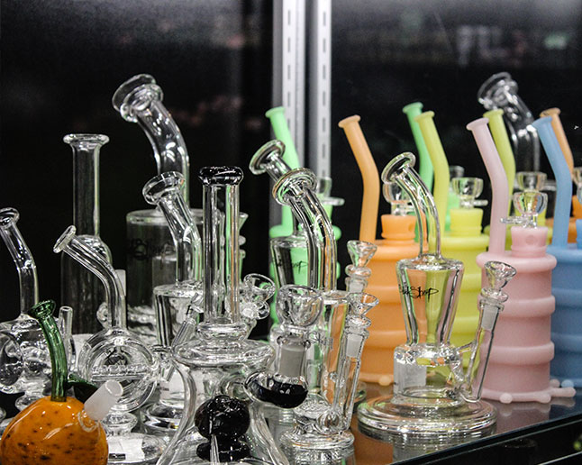 Locals Canna House - Spokane Valley Website