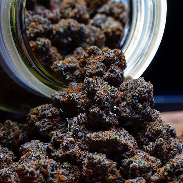 Shango Win Sivers "Airport" Website